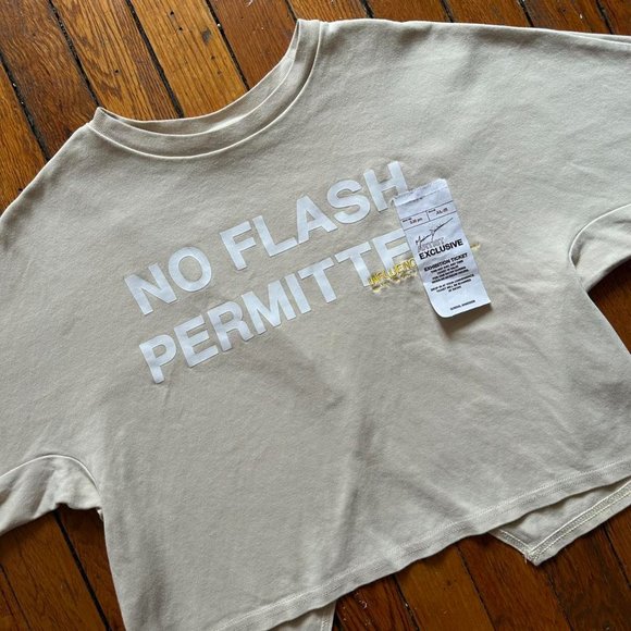 Limited Edition Musium Division Artist Exclusive Women Cream White‎ Crop Top - Picture 2 of 7